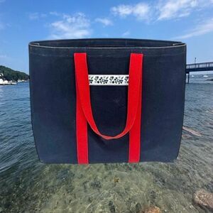 Maine Women's Black and Navy Bag